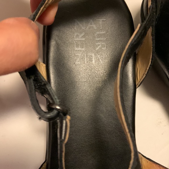 Naturalizer Black Nella Leather Upper Strappy Comfort Sandals 10M - Picture 2 of 5
